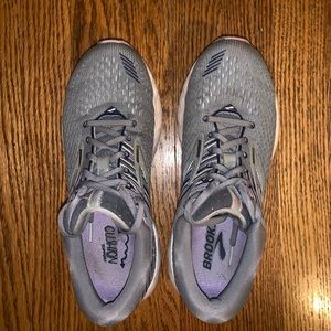 Brooks Adrenaline GTS 19 Running Shoes